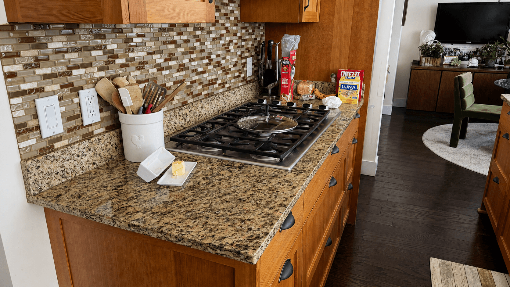 Before cleaning: Cooktop